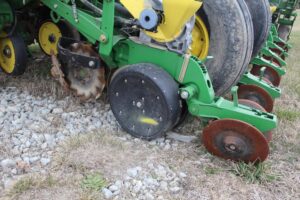 2008-JOHN-DEERE-1770-68943-4