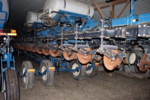 2010-KINZE-3660-64910-4