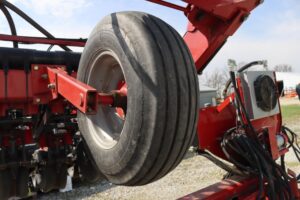 2013-CASE-IH-1245-77918-8