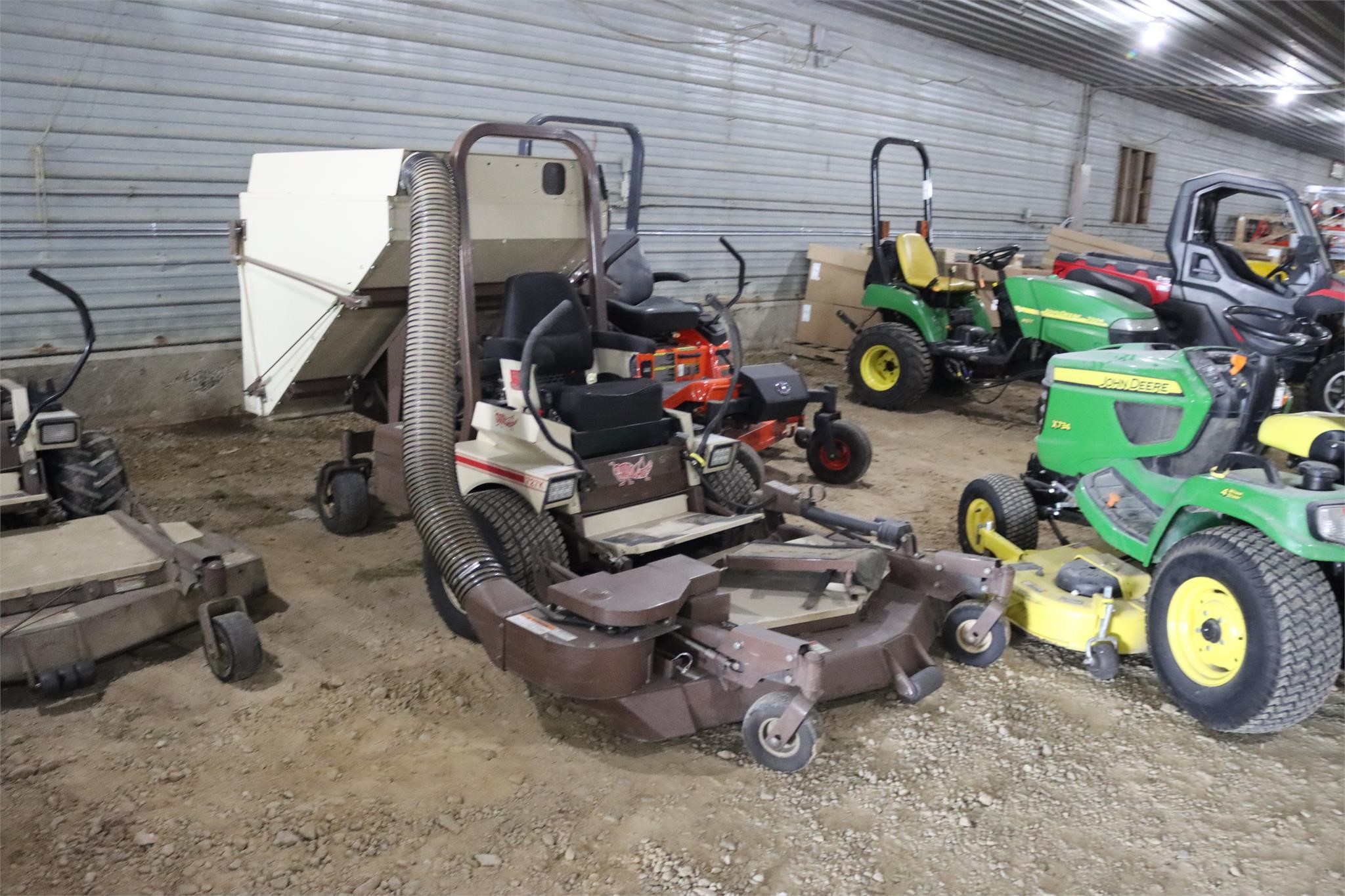 2016 GRASSHOPPER 727K2 72566 - Apple Farm Service