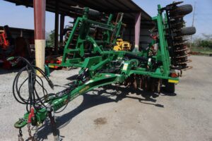 2020-GREAT-PLAINS-2400TM-77570