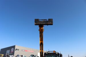 2020-JCB-505-20TC-73875-2