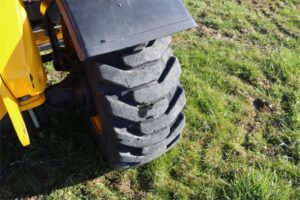 2020-JCB-505-20TC-73875-3