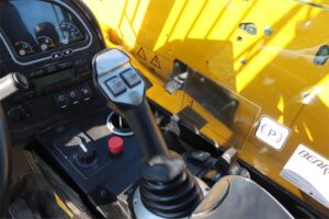 2020-JCB-505-20TC-73875-9