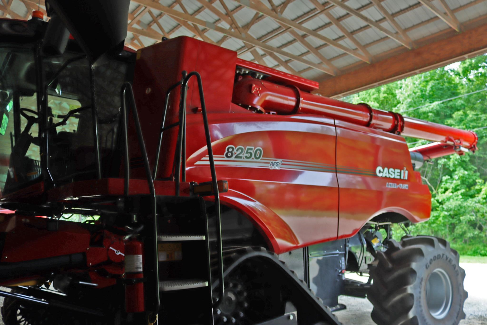 2023-CASE-IH-8250-76305