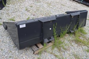 2025-Bucket-NEW-HOLLAND-77792-1