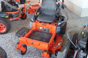 2026-KUBOTA-Z232-78815-1