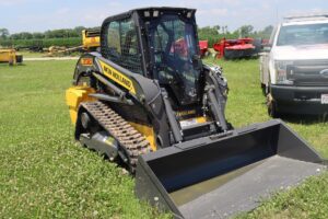 2026-NEW-HOLLAND-C330-78077