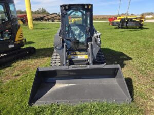 2026-NEW-HOLLAND-C330-78520-3