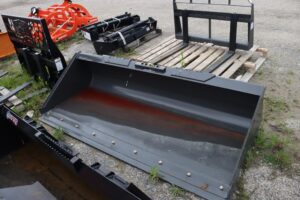 Bucket-NEW-HOLLAND-84-LPE-75573